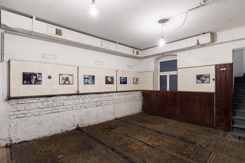 http://www.ermes-ermes.com/files/gimgs/th-121_5_Nicole Gravier_Photoromans, Mythes & Clichés_Exhibition view__web.jpg